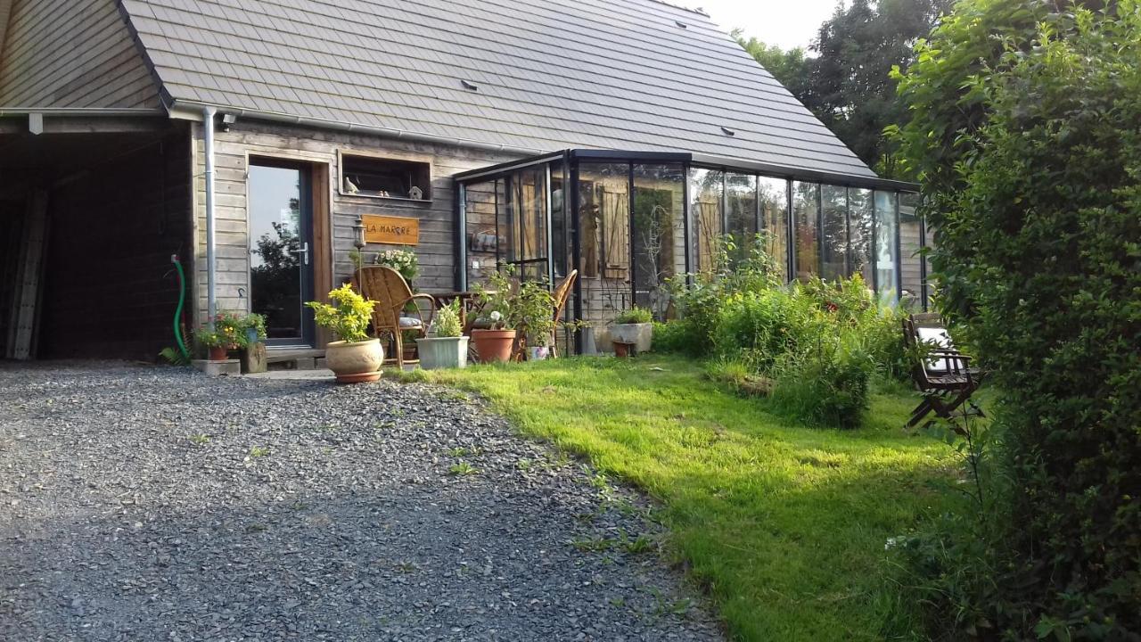 La Martre Bed & Breakfast Saint-Sylvestre-de-Cormeilles Exterior photo